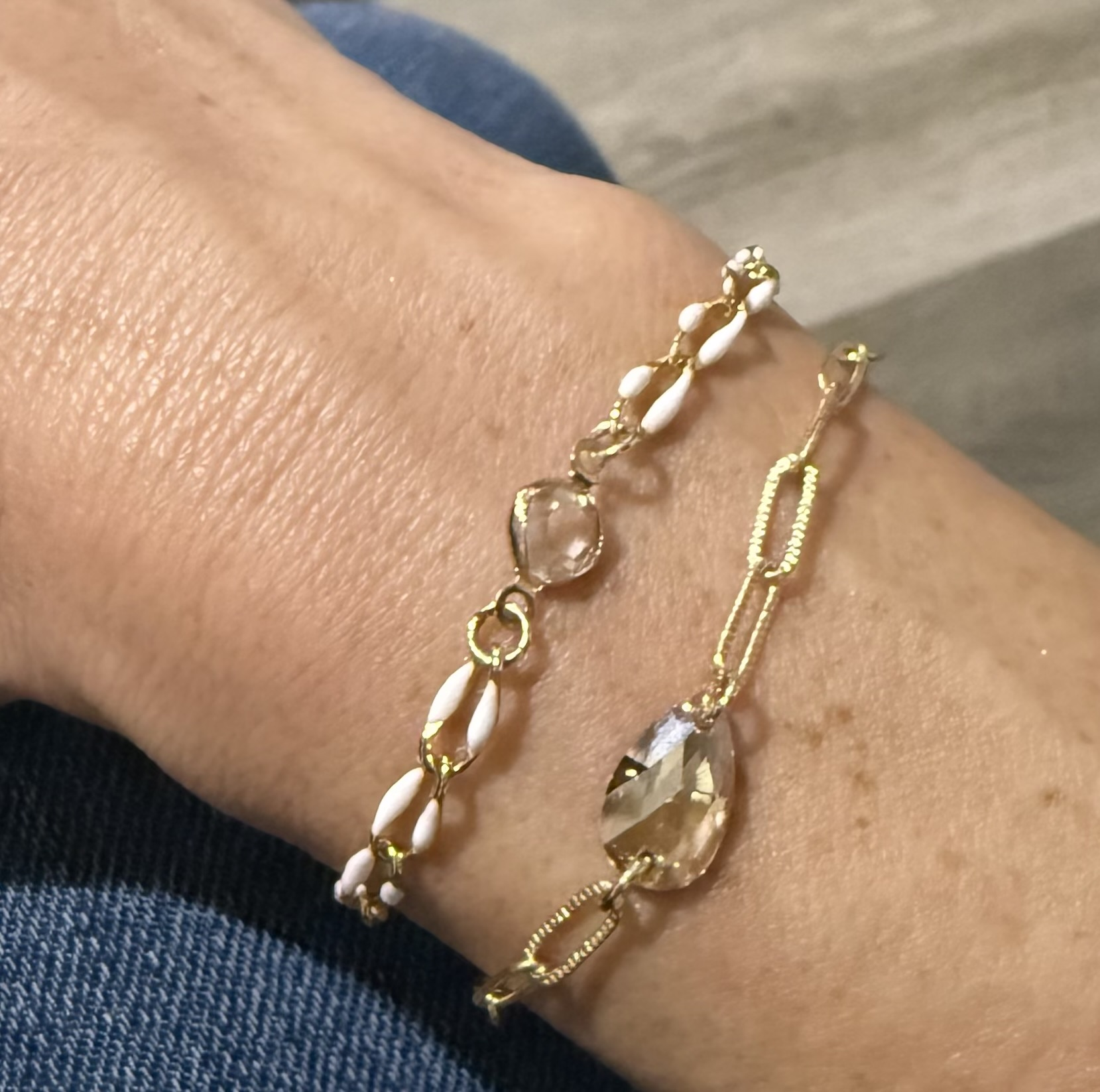 Layered pearl necklaces